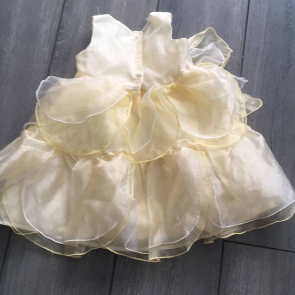 Drees like new - Picture 2 of 4